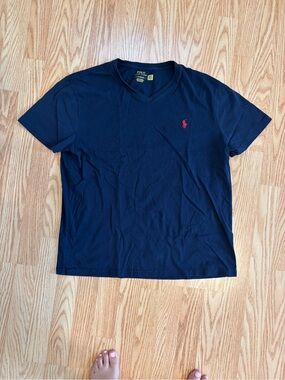 Polo by Ralph Lauren Men’s Navy V-Neck T-Shirt with Red Pony Logo size large